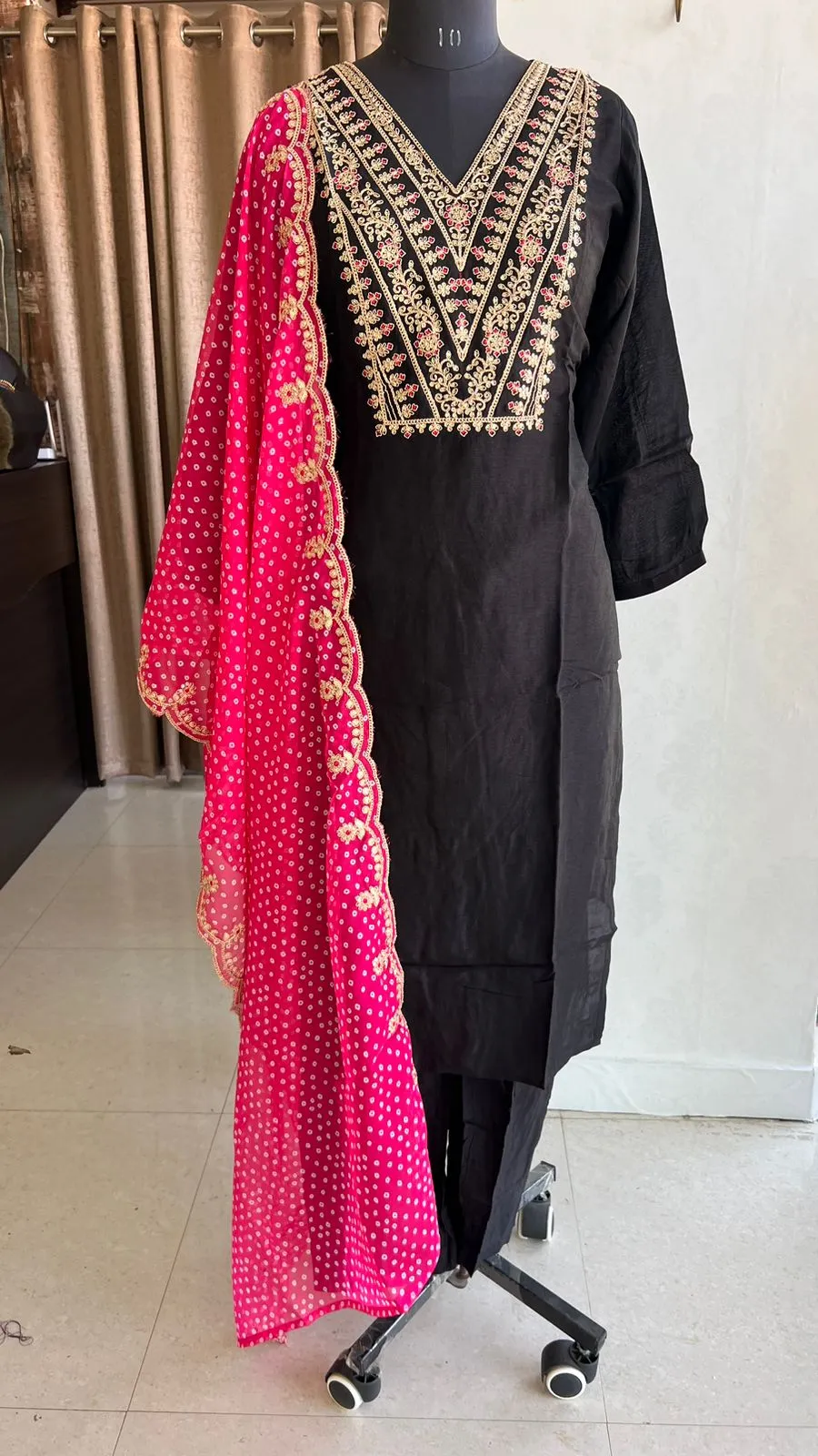 Black silk embroidery 3 piece kurti suit