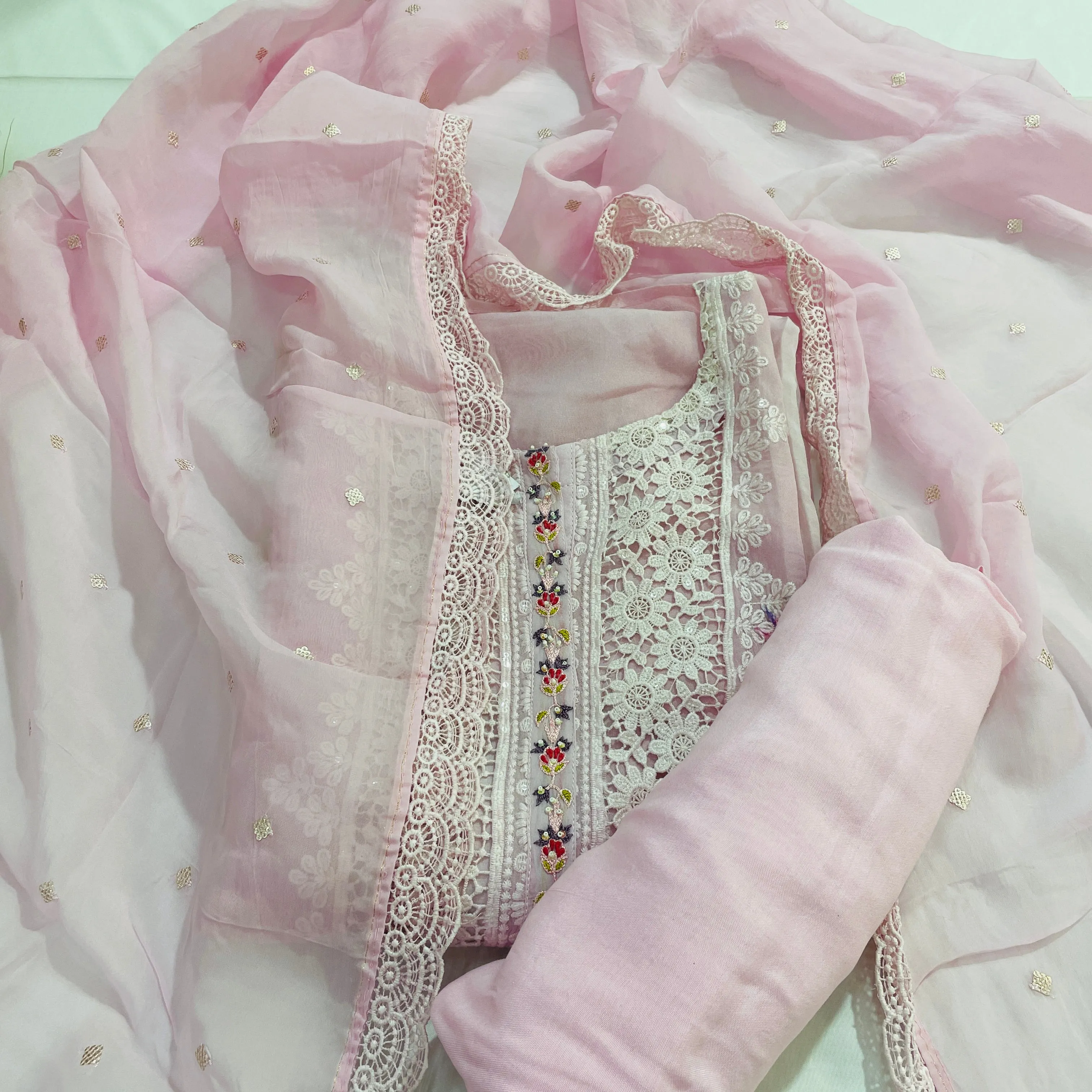 Pink Floral Beads Sequins Thread Embroidery Suit Set With Dupatta
