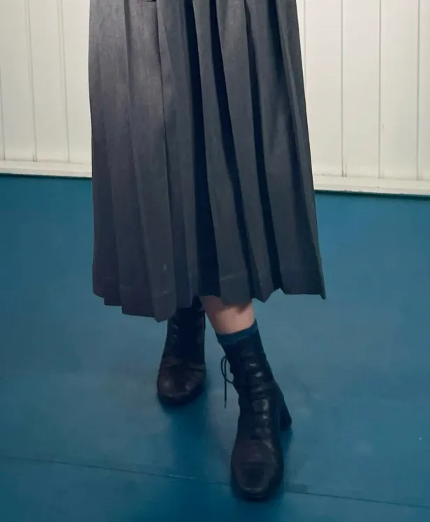 Pleated Business Skirt Dark Gray