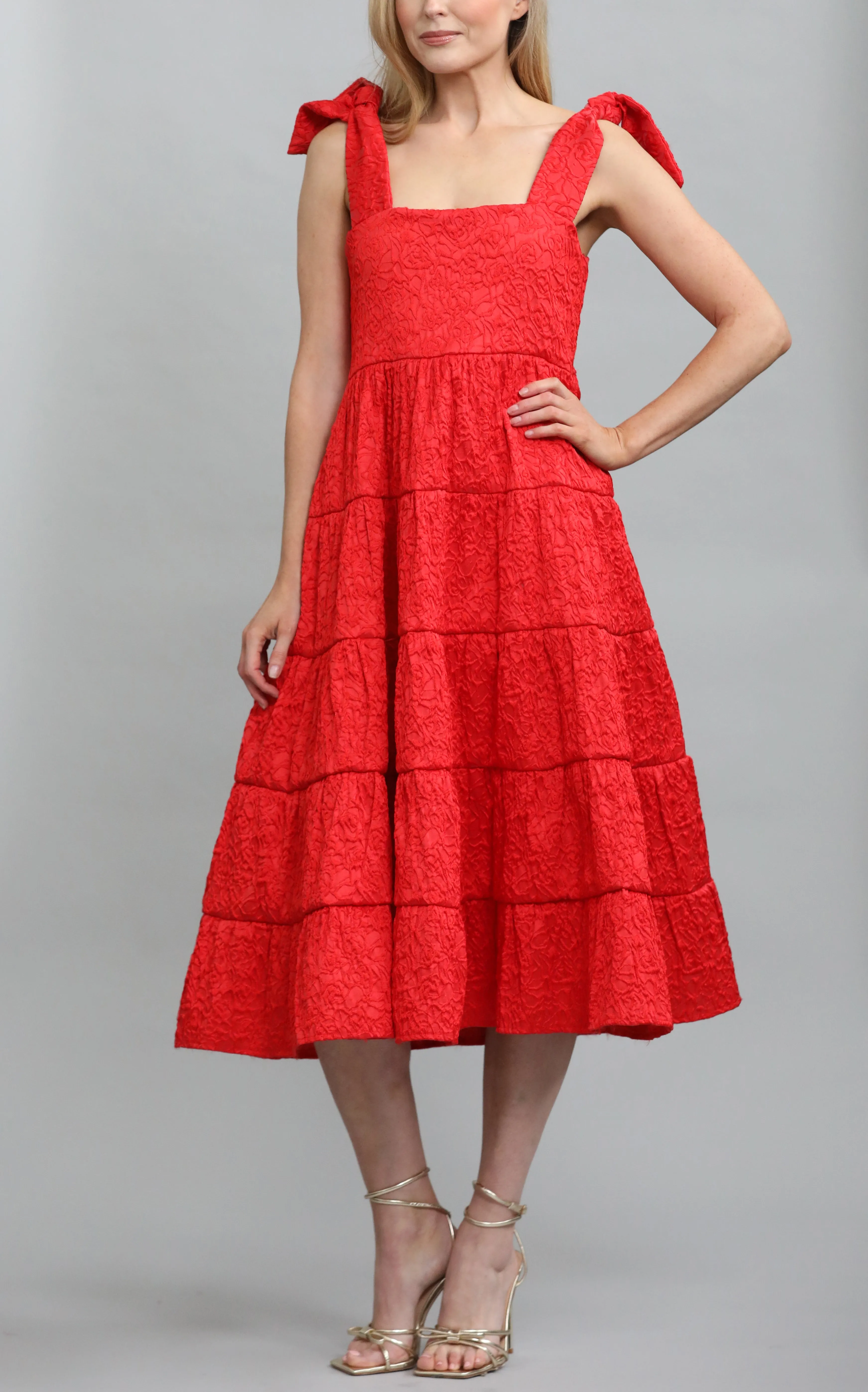 Tiered volume midaxi dress with tie shoulders in jaquard