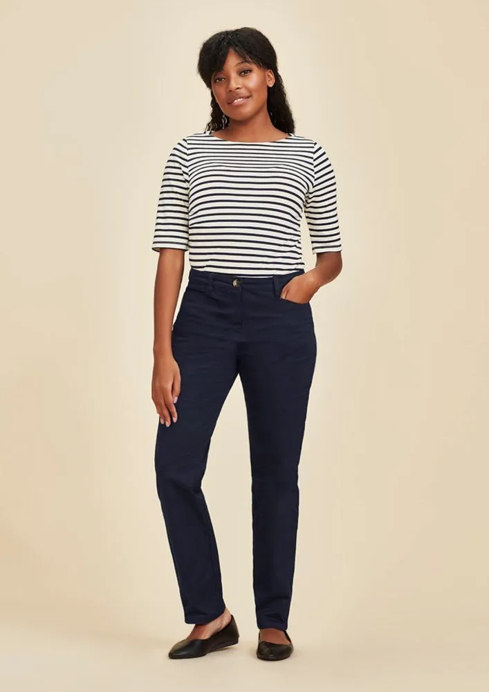 Woman's Slim Leg Stretch Chino Pant