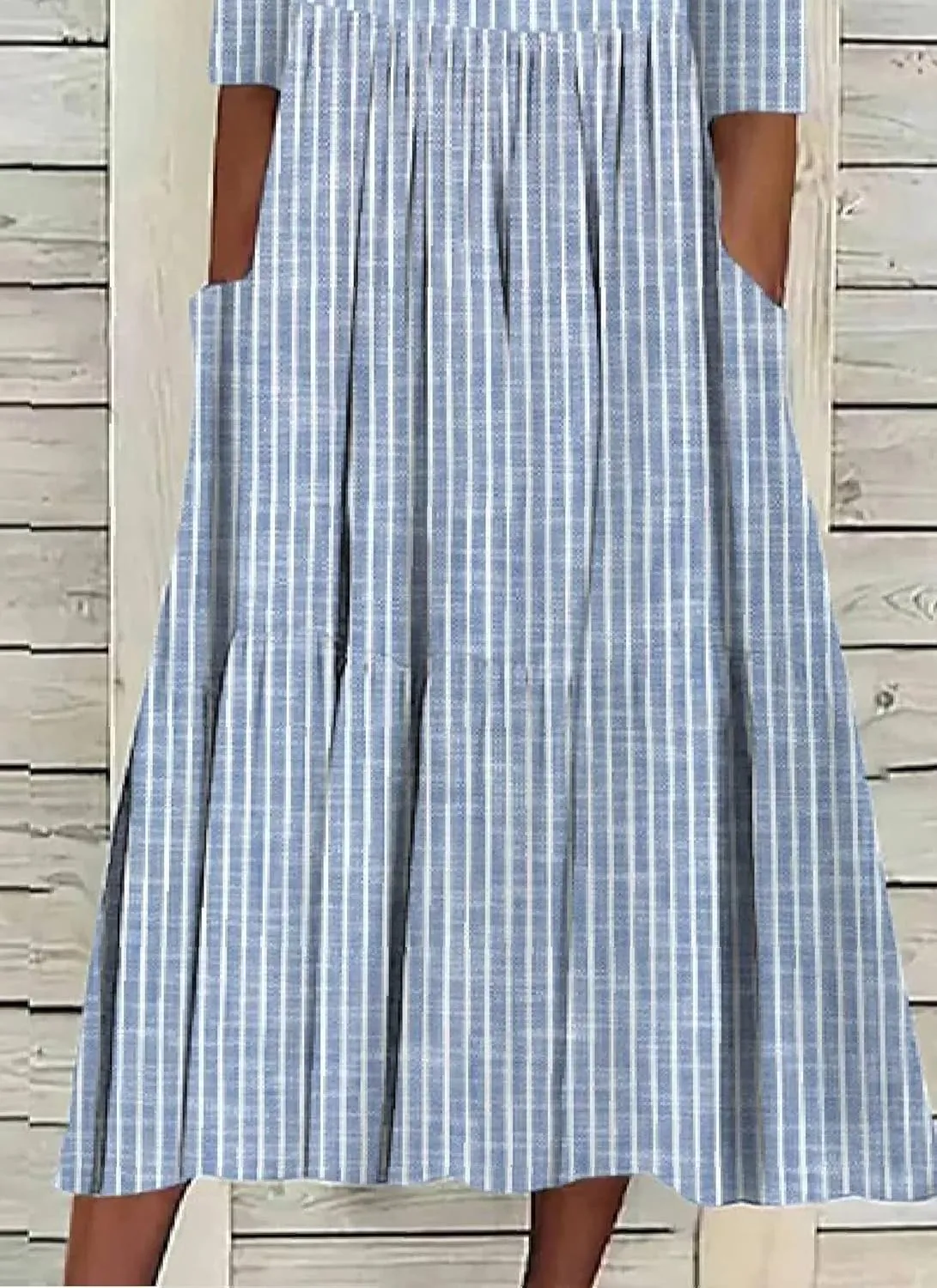 Women's Blue Striped Round Neck Half Sleeve Dress 2025 Summer Casual Waist Cinching A-Line Midi Dress with Pockets